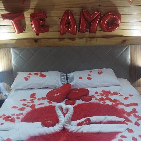 Chale Com Hidromassagem Da Vick Hotell Campos do Jordão Exteriör bild