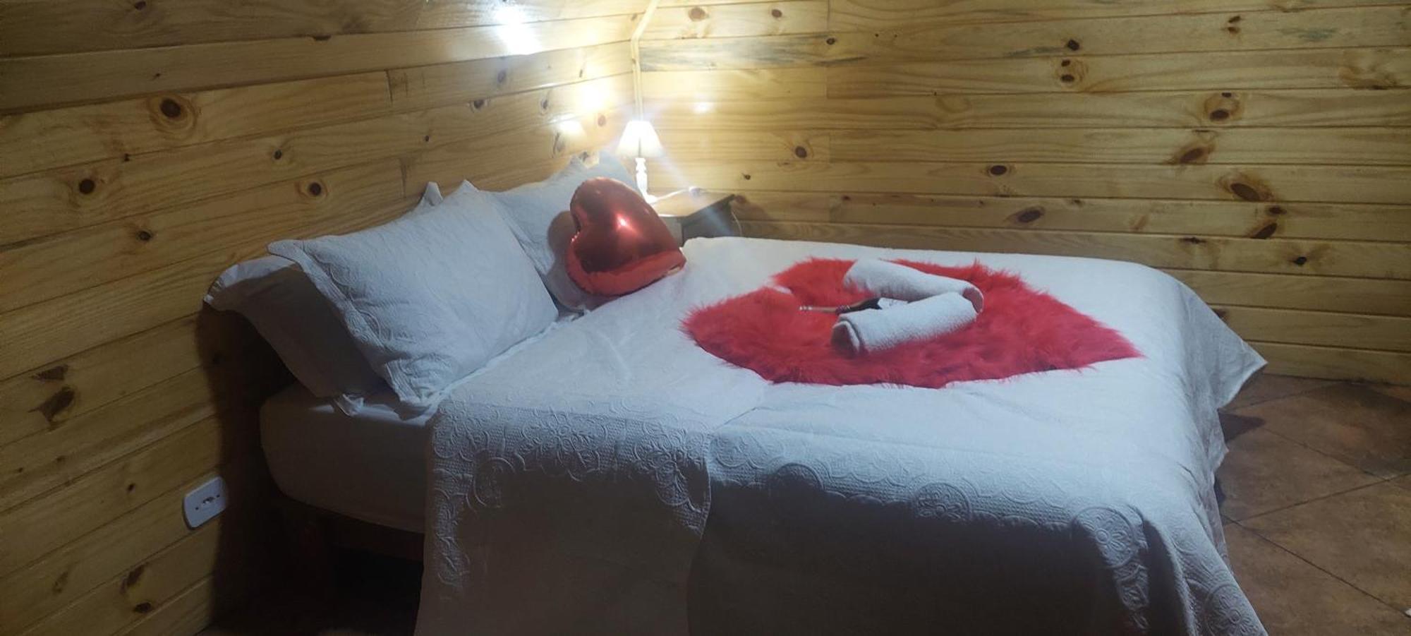 Chale Com Hidromassagem Da Vick Hotell Campos do Jordão Exteriör bild