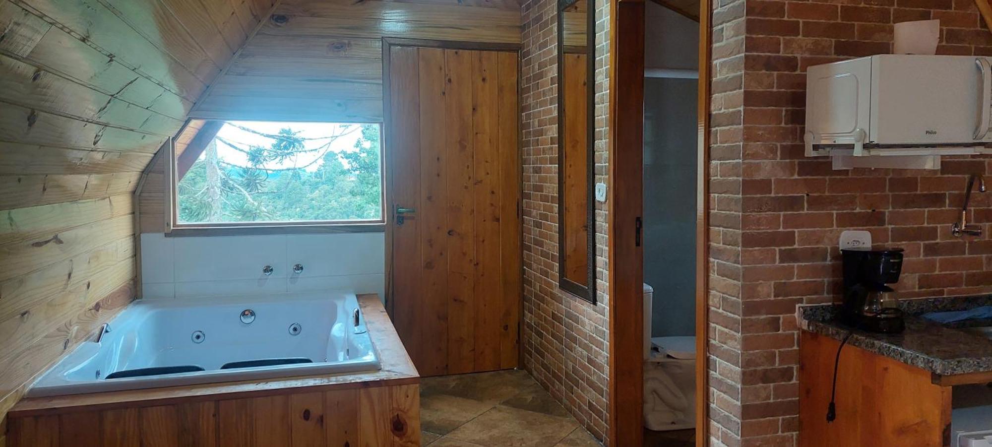 Chale Com Hidromassagem Da Vick Hotell Campos do Jordão Exteriör bild