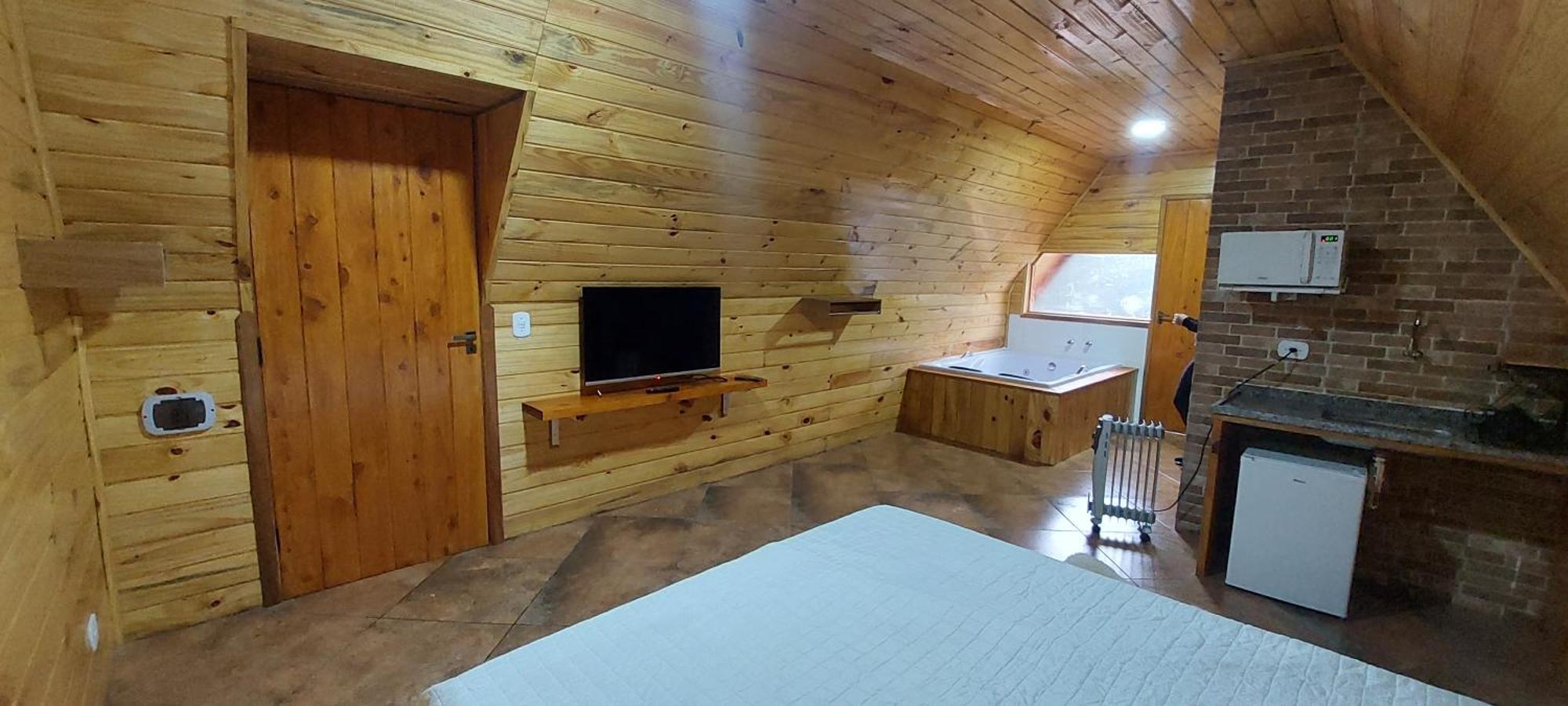 Chale Com Hidromassagem Da Vick Hotell Campos do Jordão Exteriör bild