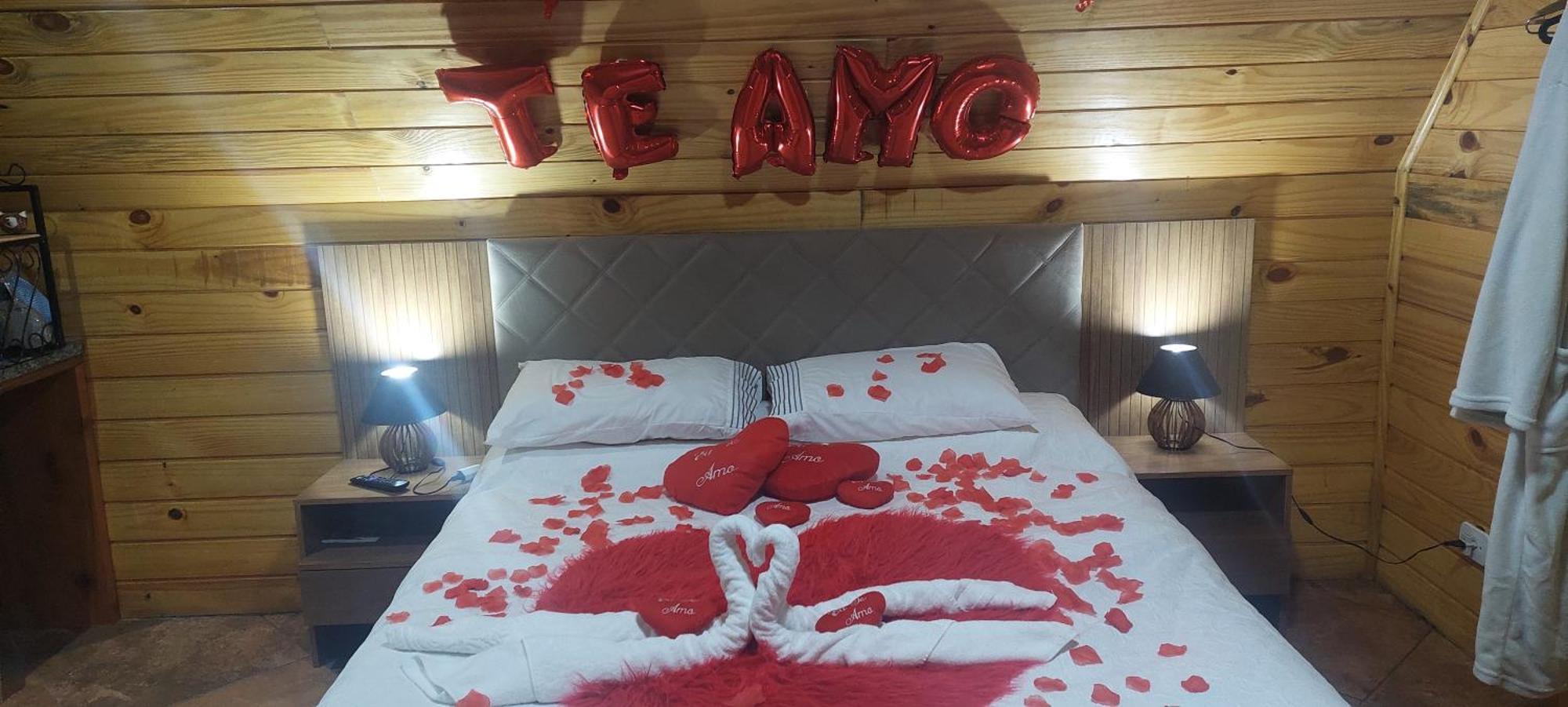 Chale Com Hidromassagem Da Vick Hotell Campos do Jordão Exteriör bild